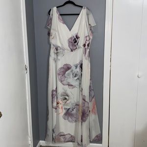 City Chic Bella Rosa Maxi Dress in size 18 (Medium) NWT